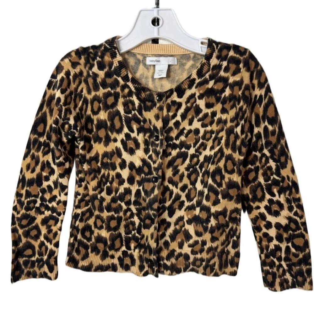 Gap Kids Size 4, Leopard Cardigan. Good Condition. Light Weight Cardigan.